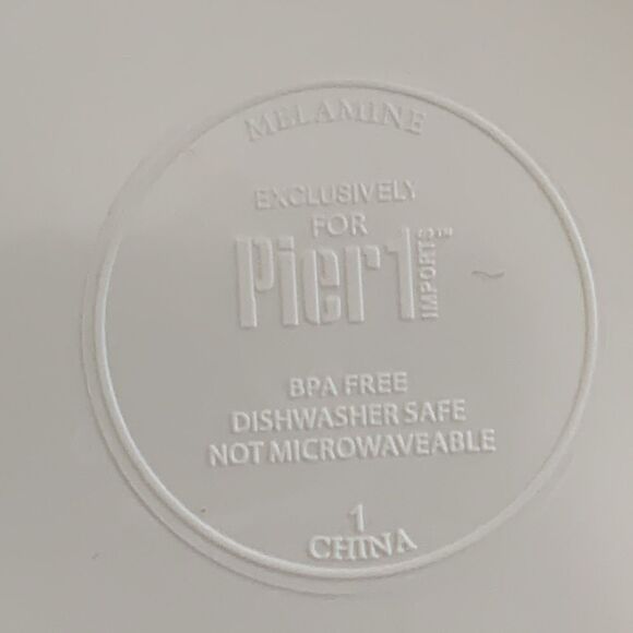 Pier 1 Imports Green Succulent Cactus
Melamine Serving Bowl, Tray & Small Bowl - Picture 16 of 17